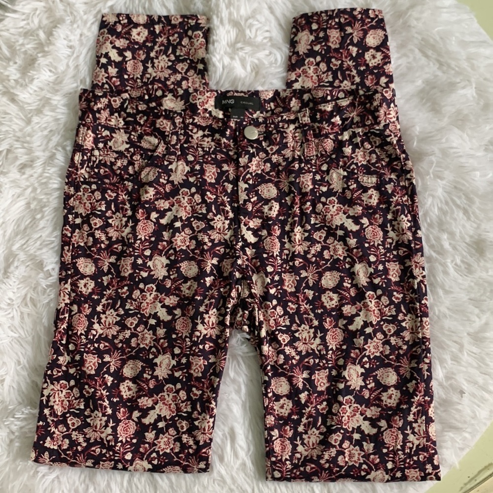 Mango Purple Floral Mid Rise Skinny Pants- EUC